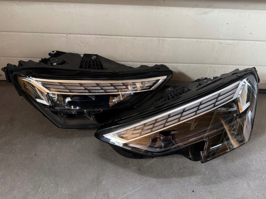 фото №1, Audi rs3 a3 8y full led matrix левая правая лампа lift