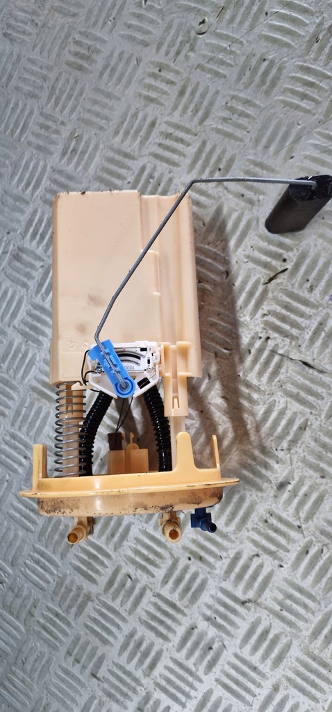 фото №4, Помпа насос топлива citroen ds3 1.6 e-hdi корзина