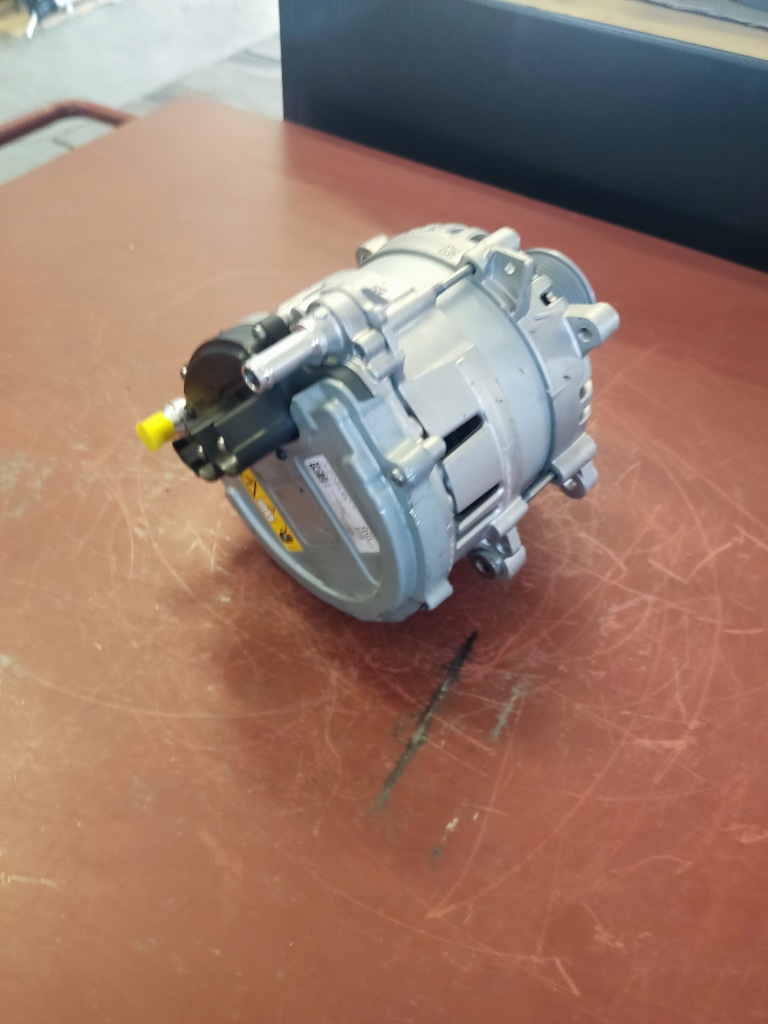 Генератор mercedes a0009007419 новий Оригінал