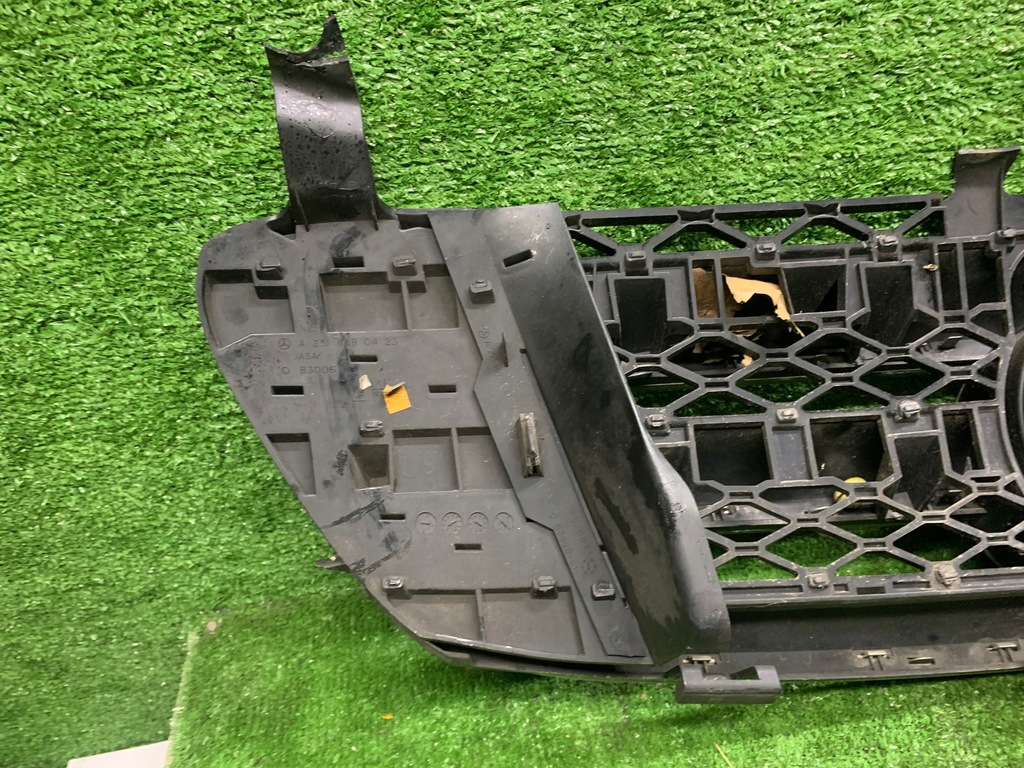 фото №10, Mercedes r klasa w251 r251 решётка радиатора решётка радиатора решётка радиатора a2518880223 przed liftem