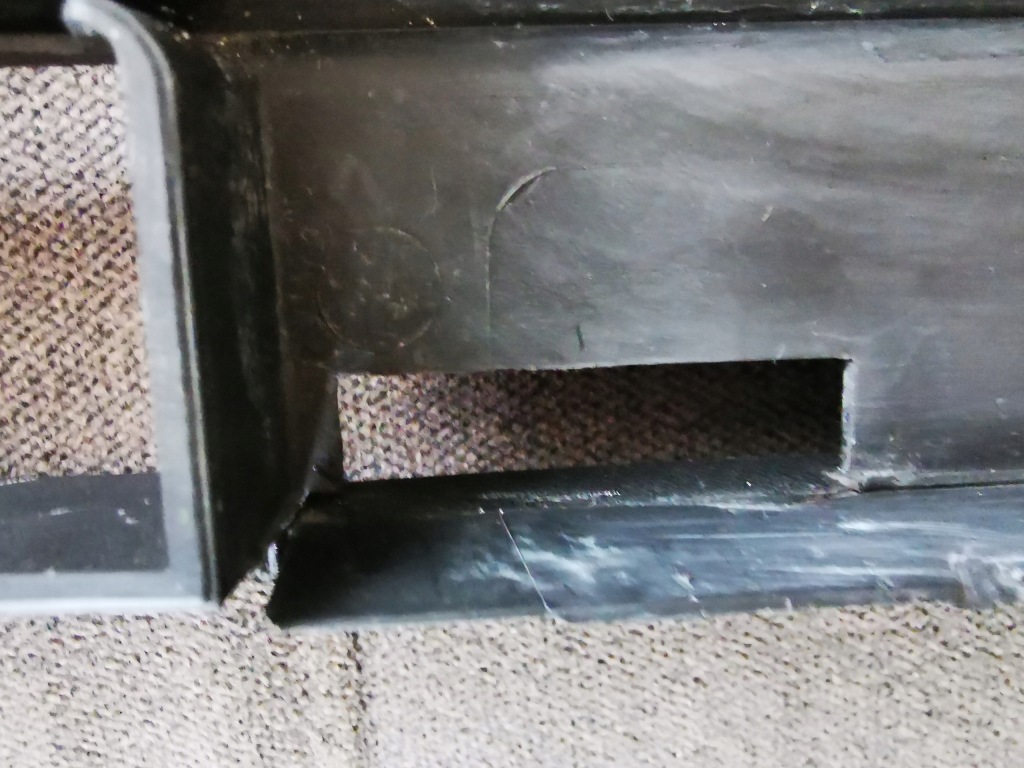 Ford focus mk4 решітка w бампер перед 18- Доставка