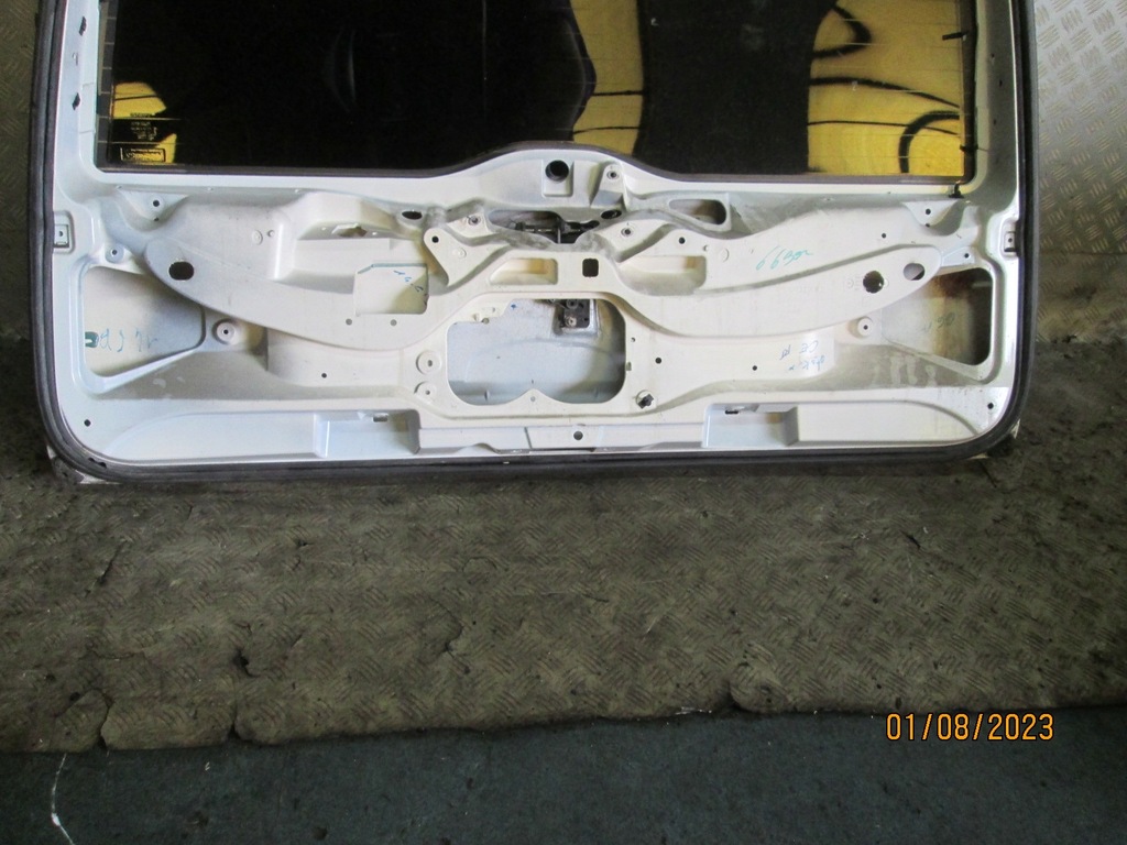 фото №5, Крышка багажника задняя задняя багажника volvo v70 ii 00-