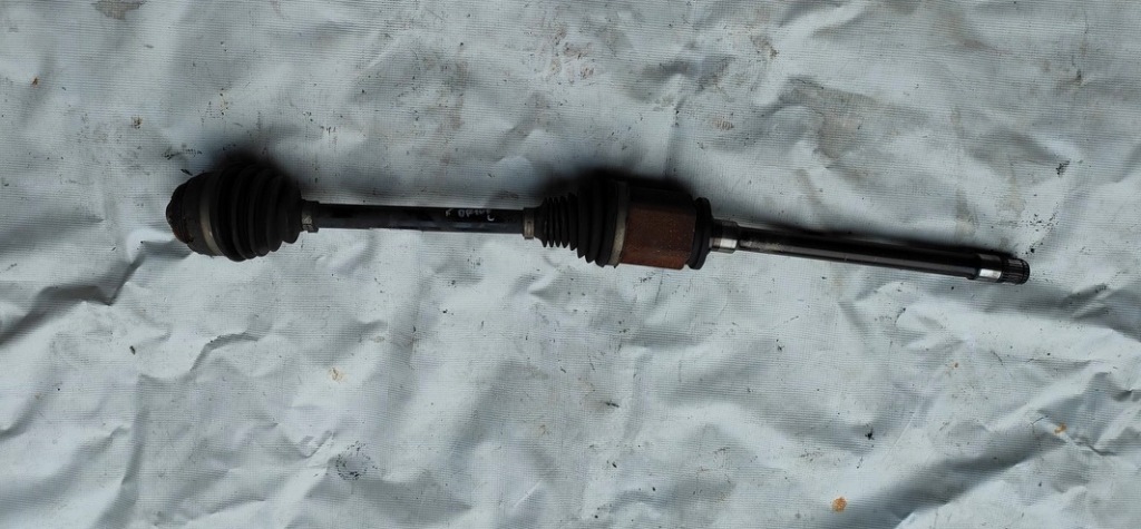 Купить Bmw x3 f25 n47 xdrive приводной вал правый  перед 7598028