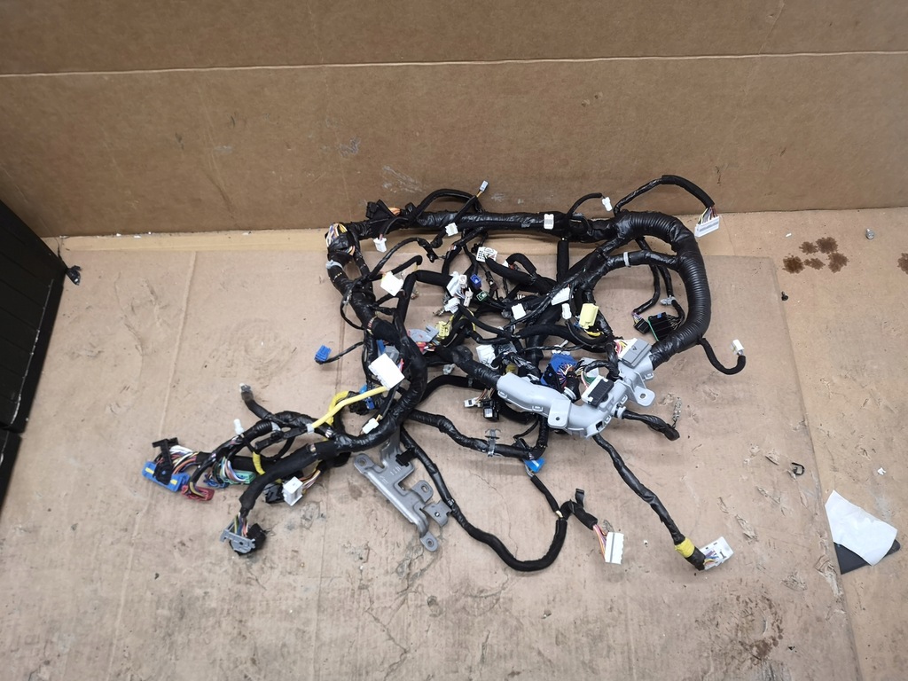 фото №1, Stinger электропроводка панели 911v0-j5080