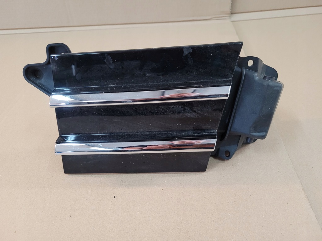 фото №1, Vw passat b8 крышка разъём зарядки