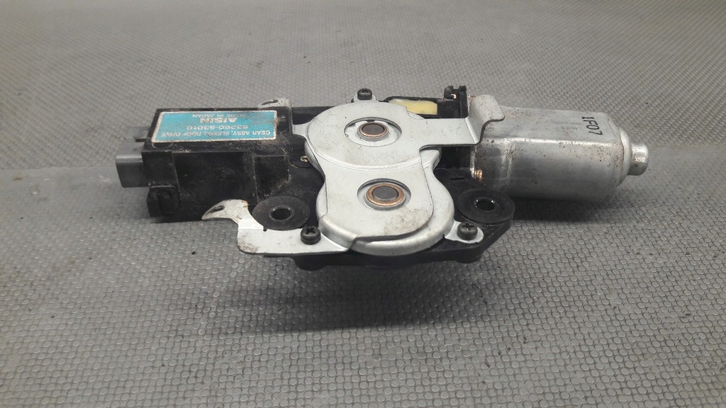 фото №10, 63260-53010 моторчик люк lexu is200 is300