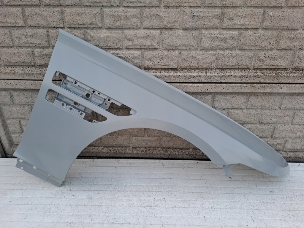 фото №1, Genesis 2 ii g80 20-23 крыло правый передний оригинал