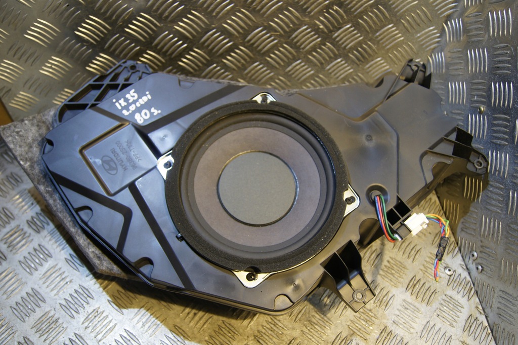 фото №1, Hyundai ix35 2.0 crdi сабвуфер динамик оригинальный