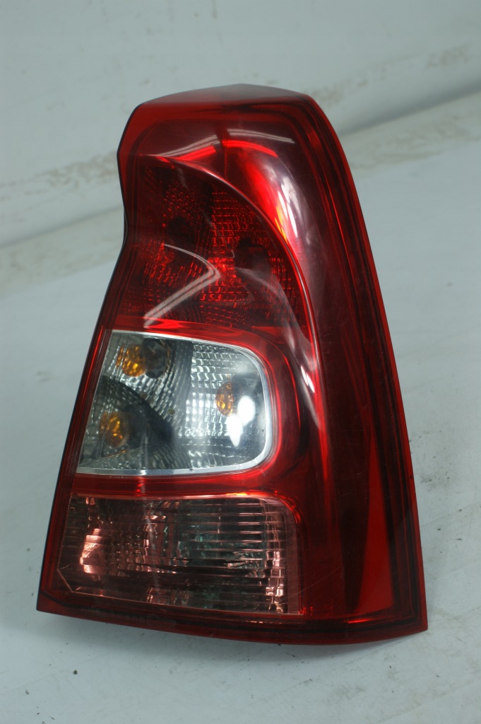 фото №5, Фара лампа правая задняя правый задняя dacia logan sedan