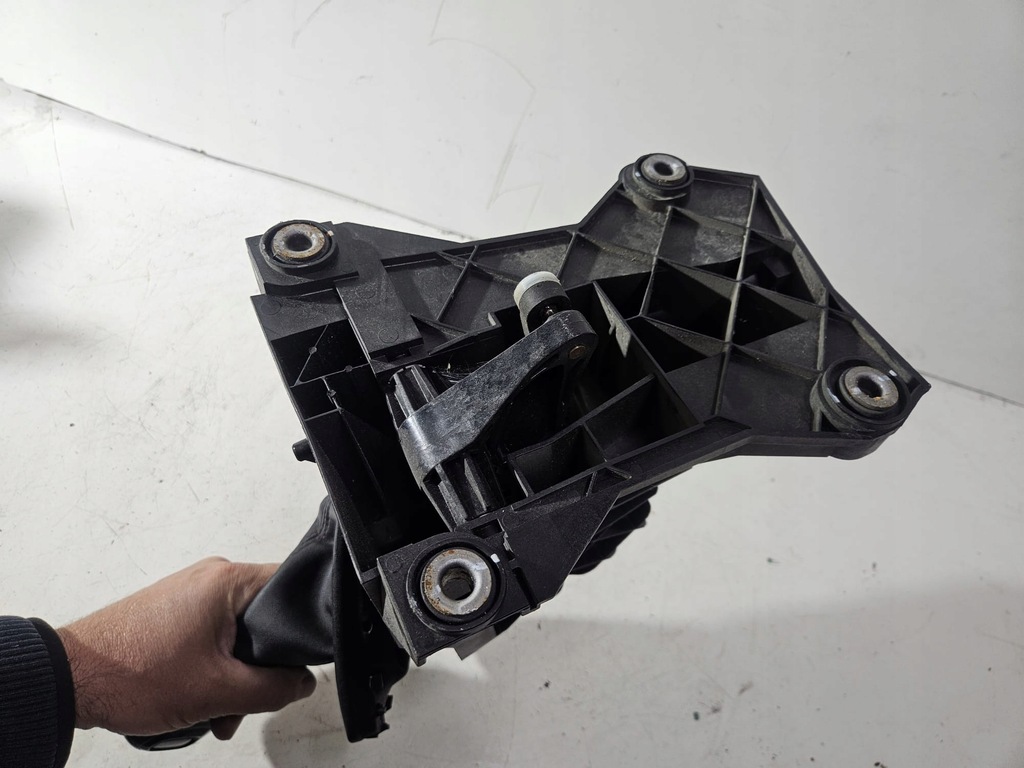 фото №10, Выборщик домкрат ручка переключения передач чехол peugeot expert iii 9809544180