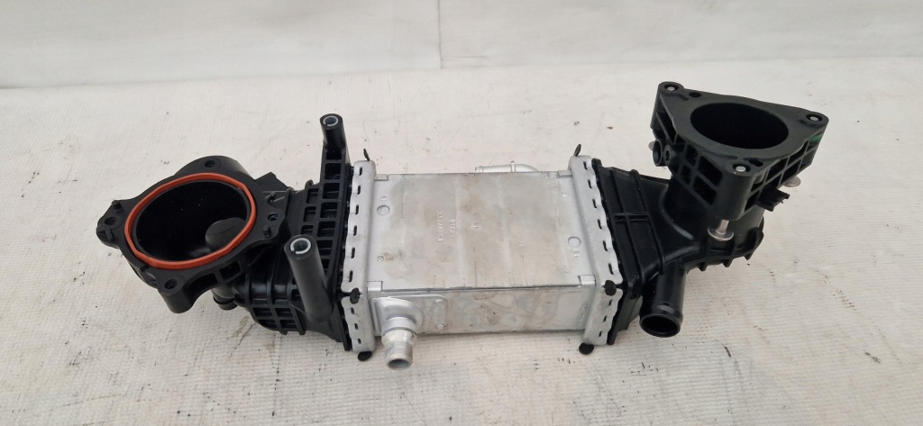 Купити Audi радіатор повітря інтеркулер