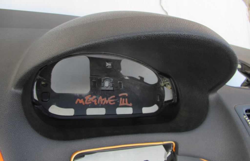 фото №10, Renault megane iii панель приладів приладова консоль