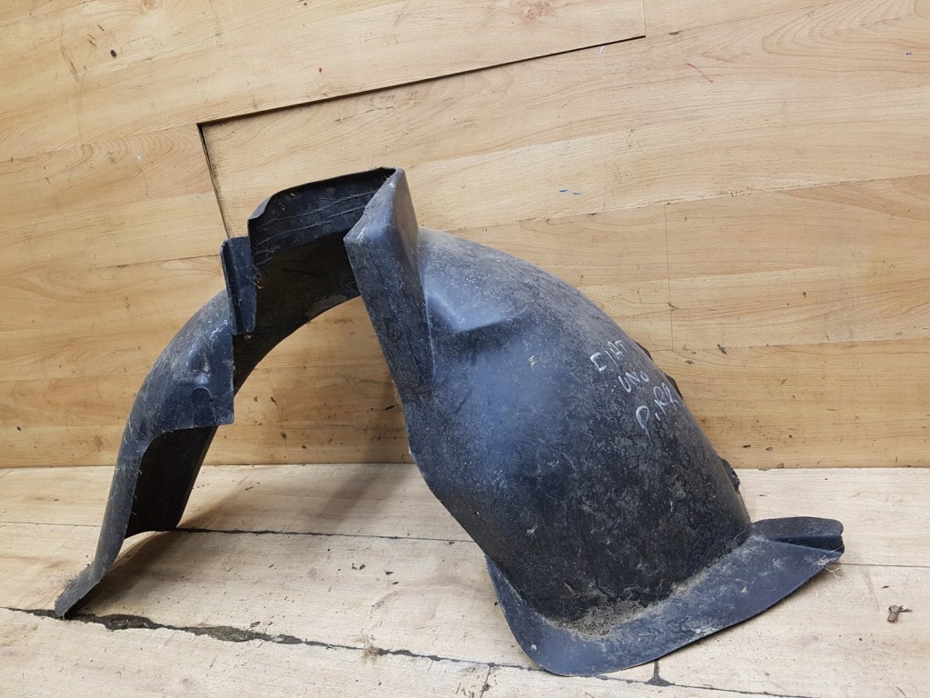 Купить Подкрылок перед передние правое fiat uno