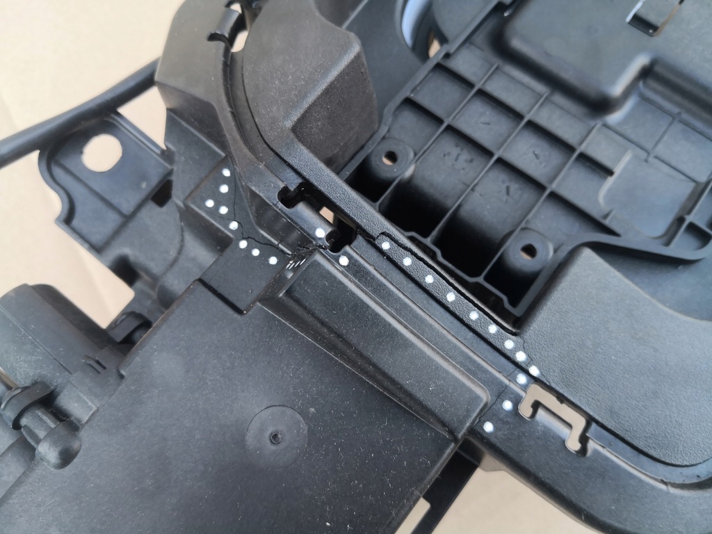 фото №8, Hyundai kona lift 20- кришка порт заряджання port