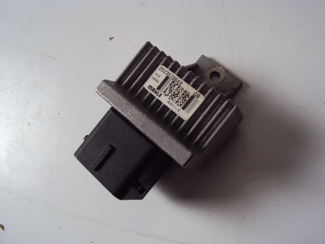 фото №2, Реле renault twingo iii ze lift