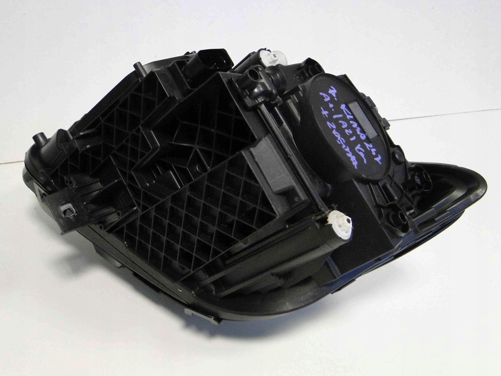 фото №8, Mercedes w247 247 лампа права led high performance