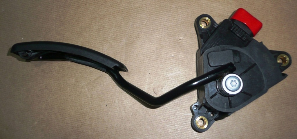 фото №2, Потенциометр педали газа renault megane ii 8200153270 оригинал