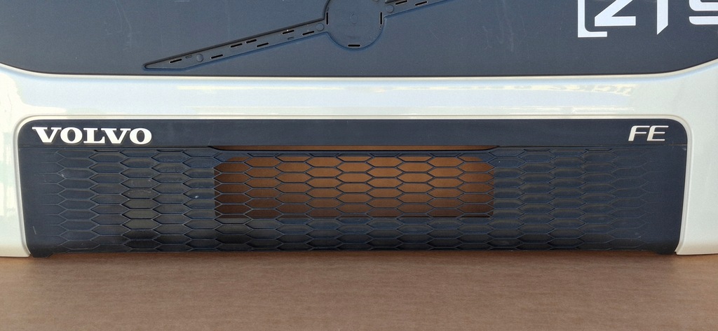 фото №7, Volvo fe euro 6 fl капот решётка радиатора решётка радиатора оригинал 21853087