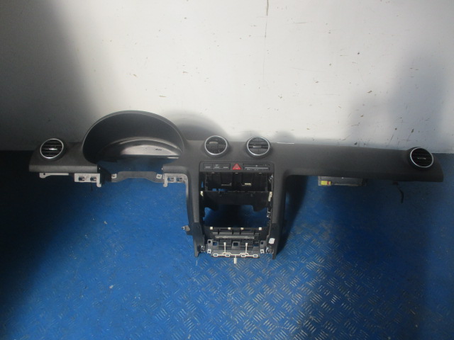 фото №1, Audi a3 8p панель приладів консоль подушки безпеки повітропровід