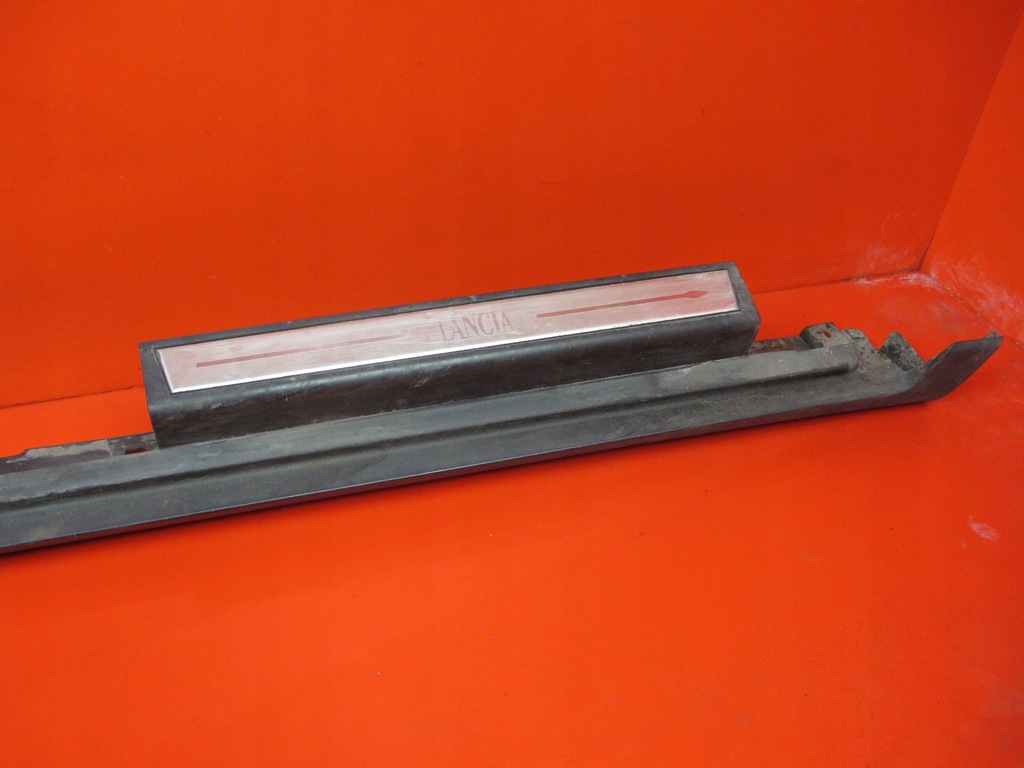фото №8, Lancia delta iii 3 молдинг накладка порог правая