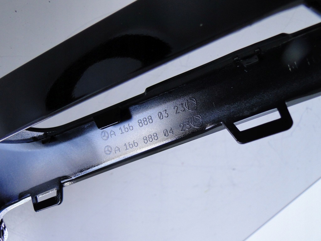 Mercedes gle w166 166 решітка радіатора решітка радіатора ламель камера Ціна