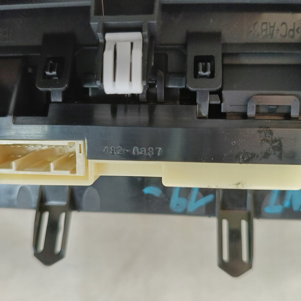 фото №7, Subaru ascent 19- перемикач zagrożeń usa 83037xc01a