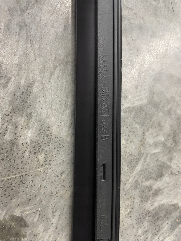 фото №10, Молдинг стекло лобовое sportback a5 8w оригинал