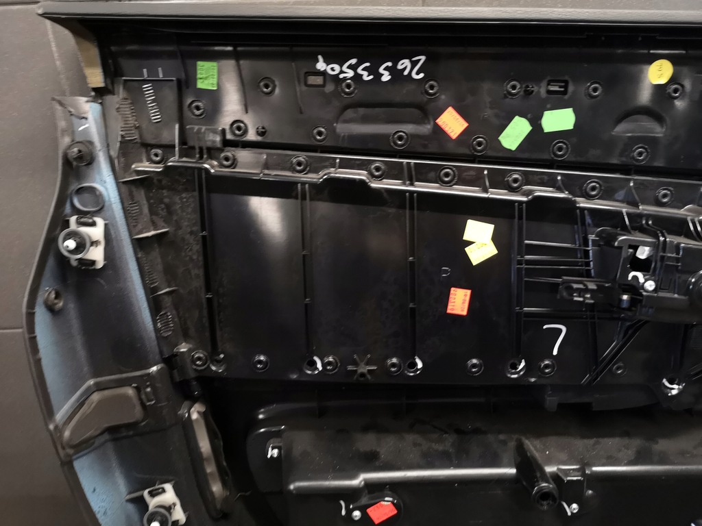 фото №13, Обшивка двері правий перед b&o audi a8 d3 soul