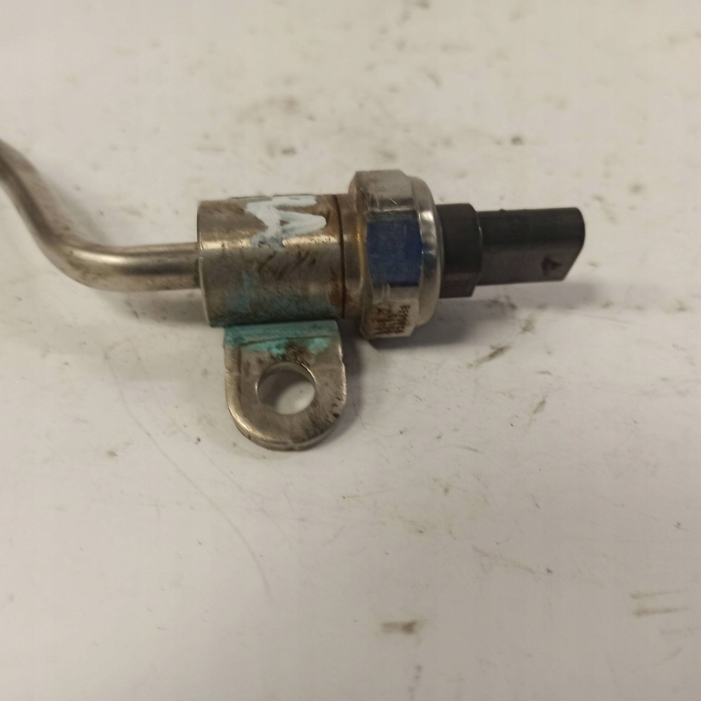 Bmw 5 f11 датчик тиску вихлопних газів 851401802 в Україні