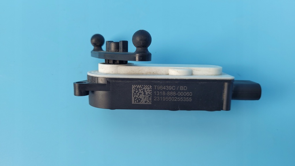 Mercedes w206 c200 23r моторчик жалюзи 1318-888-00060 Доставка