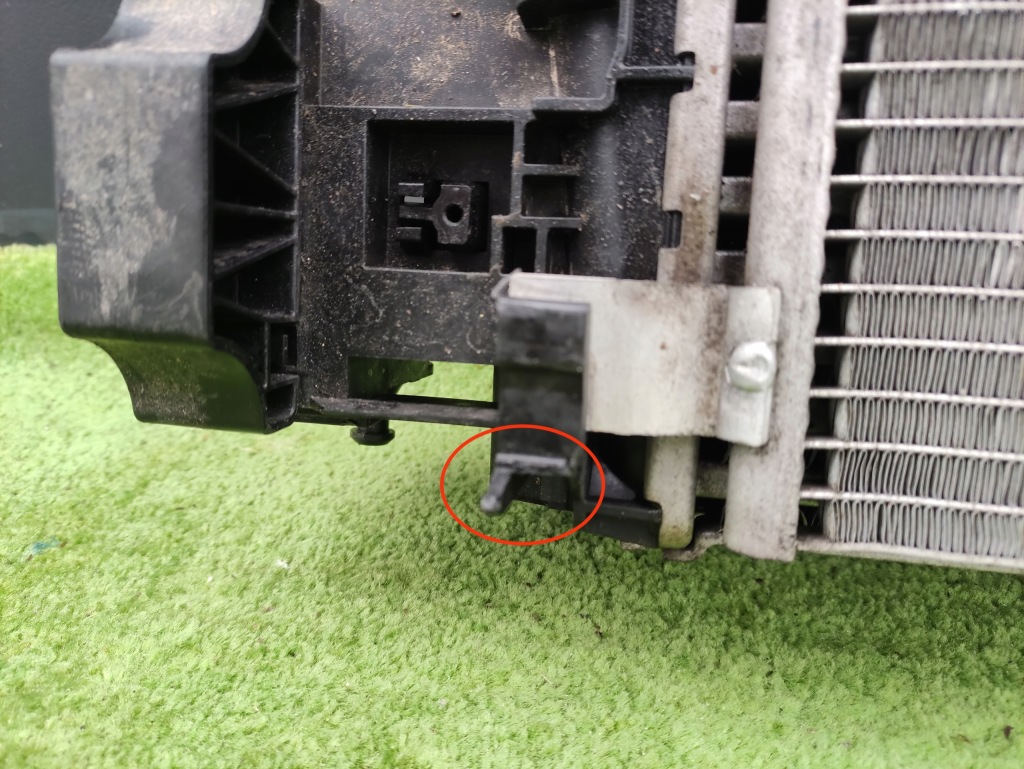 Купить Mercedes glb cla a247 18- радиатор воды кондиционер