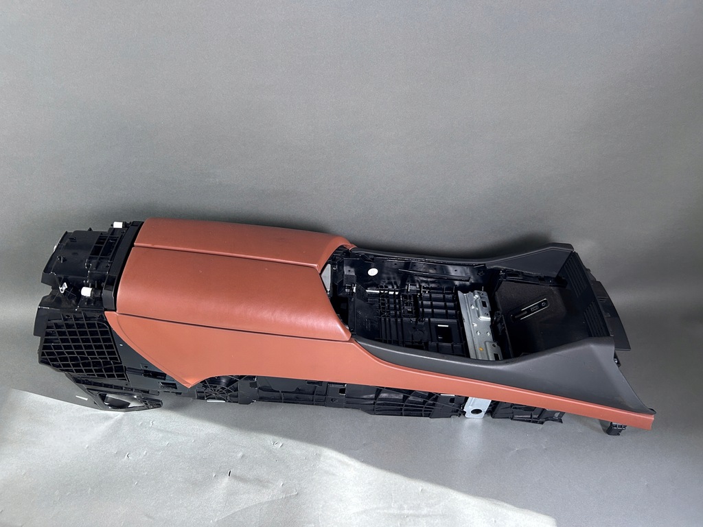 фото №1, Подлокотник туннель maserati levante 670048830