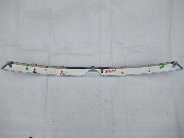 фото №5, Dacia dokker молдинг хромированная решётка решетка 623822722r