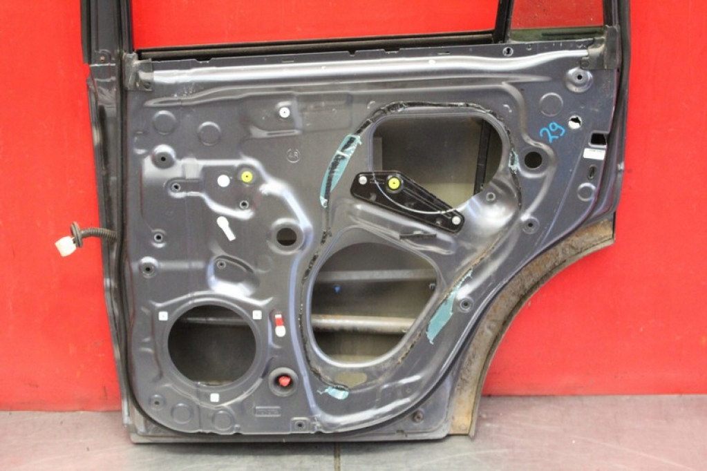 фото №16, Двері праве задня задні szary toyota land cruiser 02-09