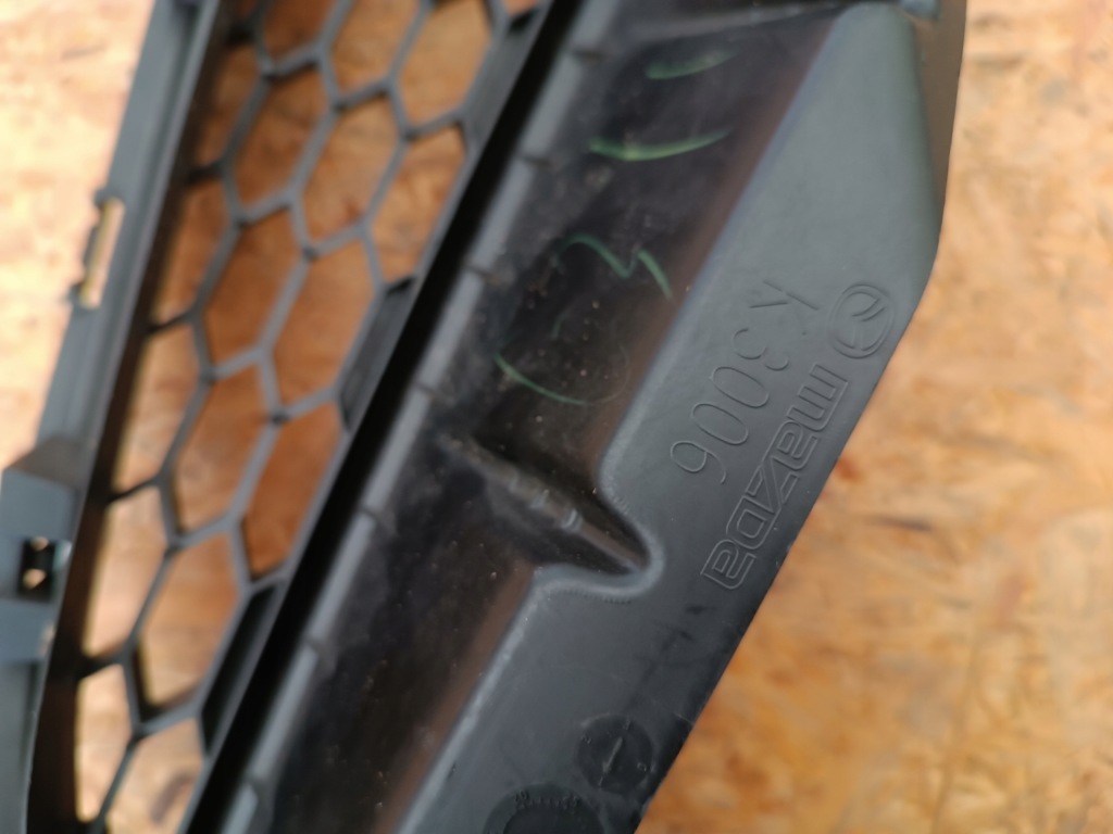 фото №13, Решітка решітка радіатора решітка радіатора бампера перед ce19-50712 mazda 5 v lift 07-