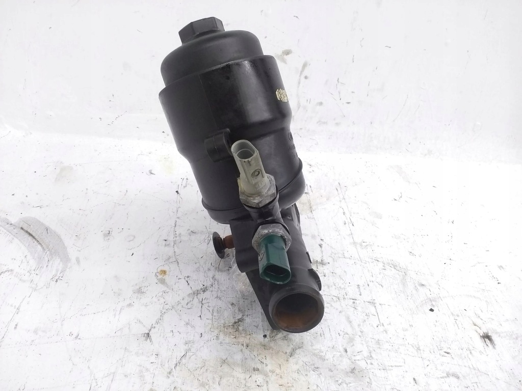 фото №5, Audi q7 4l 2012 кронштейн / кронштейн фильтра масла