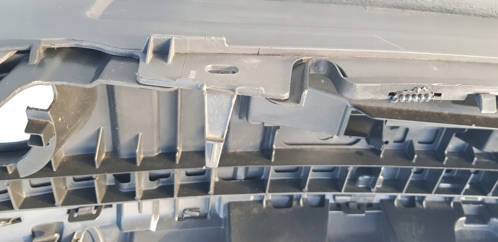 фото №11, Land rover discovery бампер перед передний 9h22-17b971-a