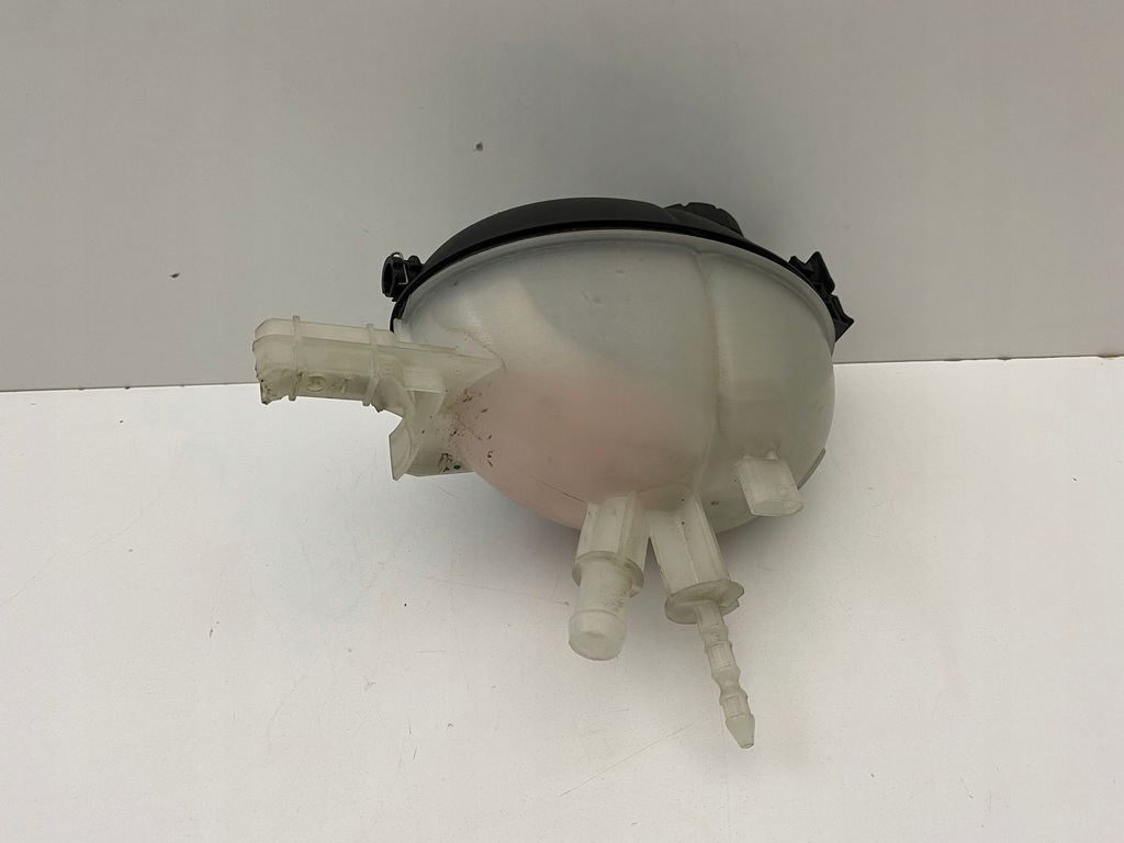 фото №1, Mercedes cls c218 w218 бачок расширительный