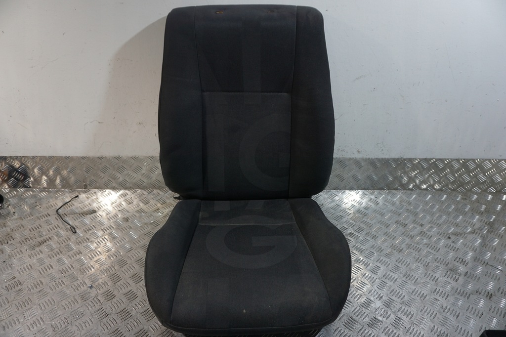 фото №1, Обшивка сидіння правий перед opel agila b suzyki splash 08-