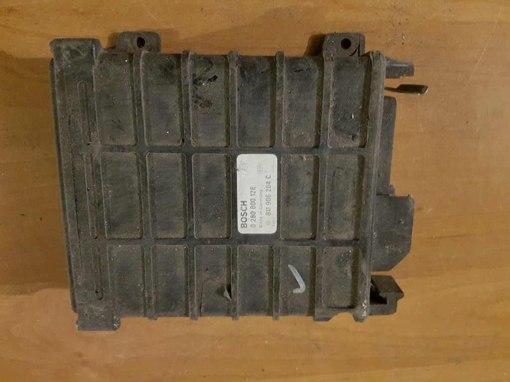 фото №1, Бортовий комп'ютер блок керування двигуна audi 100 c3