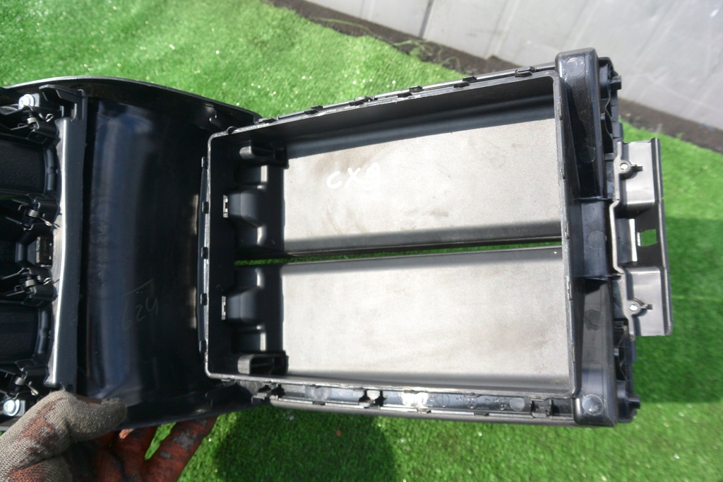 фото №16, Підлокітник тунель шкіра mazda cx9 ii