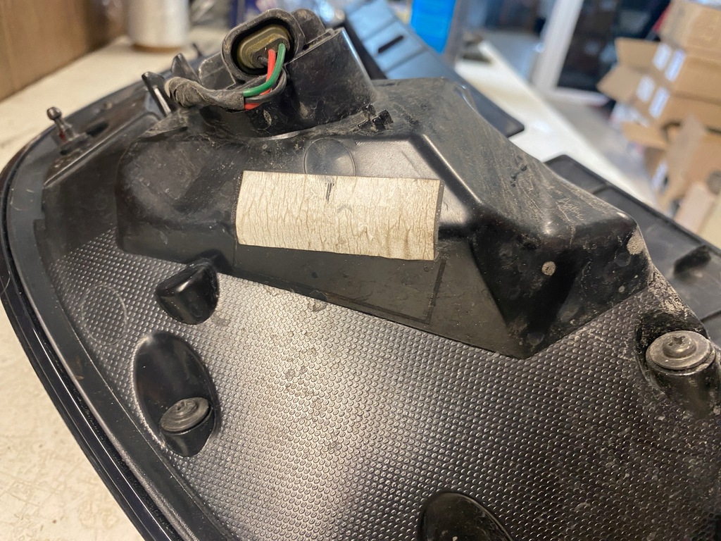 фото №12, Kia soul ev 14- лампа правий задня