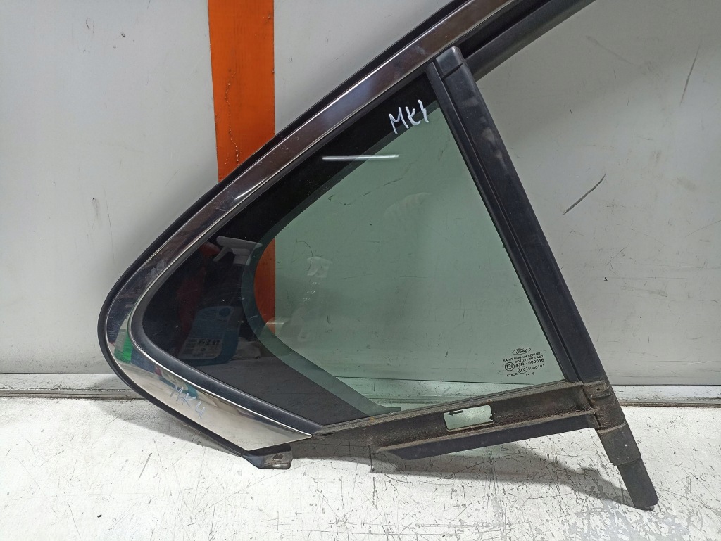 Ford focus mk4 стекло дверь правая задняя прокладка хэтчбек Цена