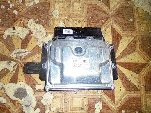 фото №1, Kia hyundai бортовой компьютер 39128-04041