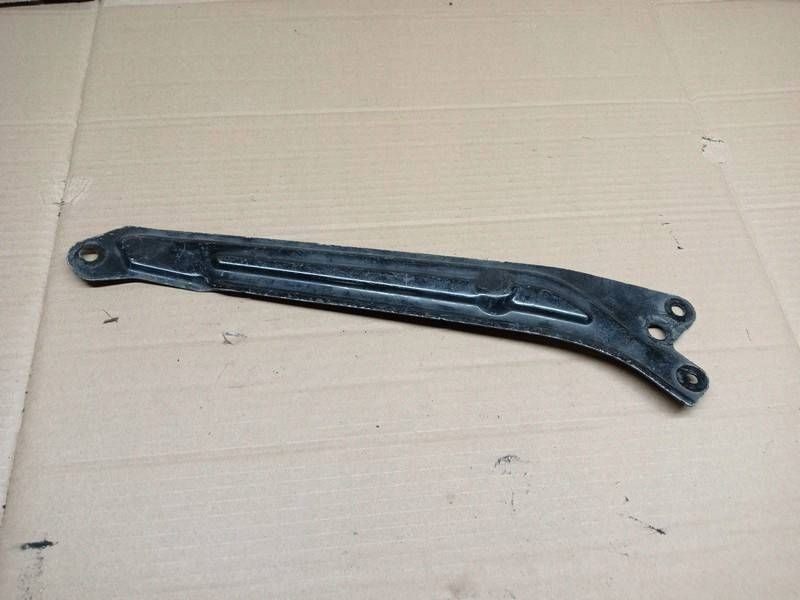 фото №1, Skoda yeti 5l панель фары правый перед передний кронштейн 5l0805932