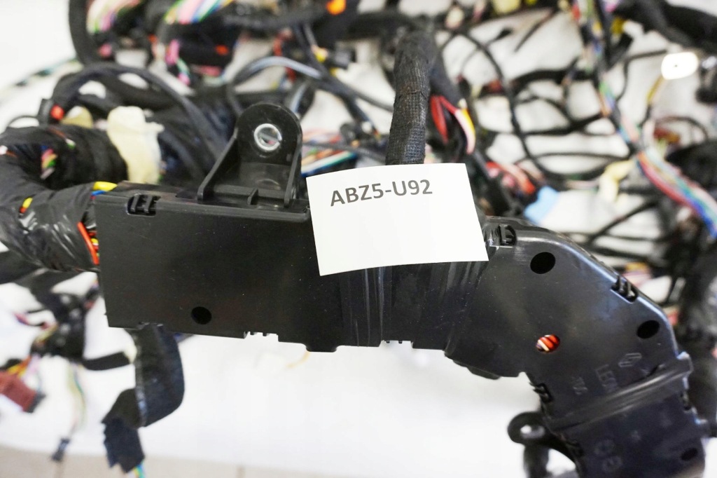 фото №4, Электропроводка жгут салона dacia duster ii