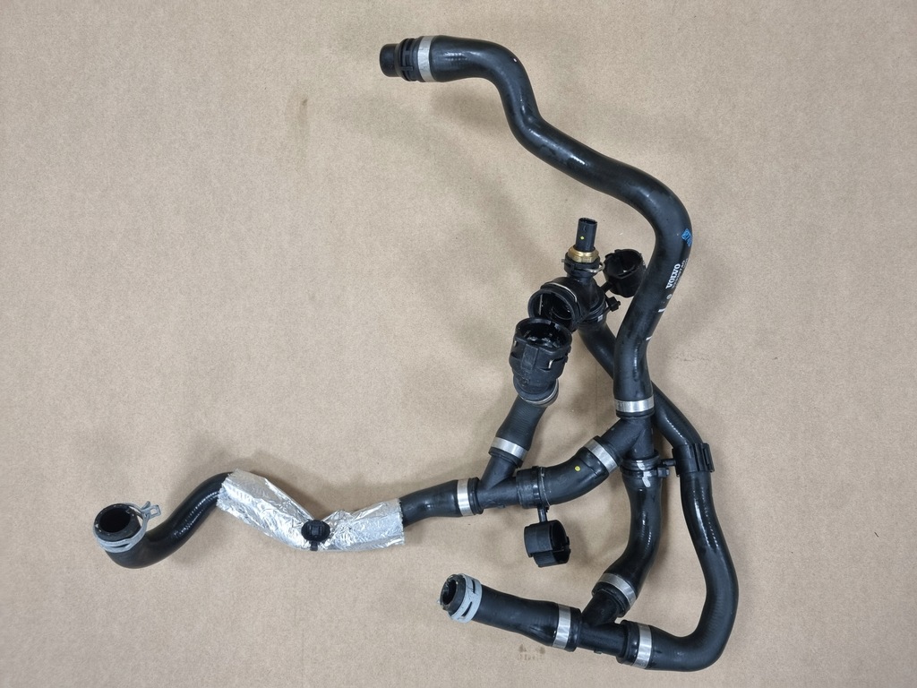 фото №1, Volvo c40 xc40 шланг wąż wody 32339740