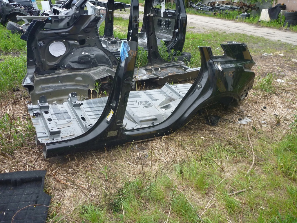 фото №1, Поріг блок двигуна середній лівий cadillac xt5 2017