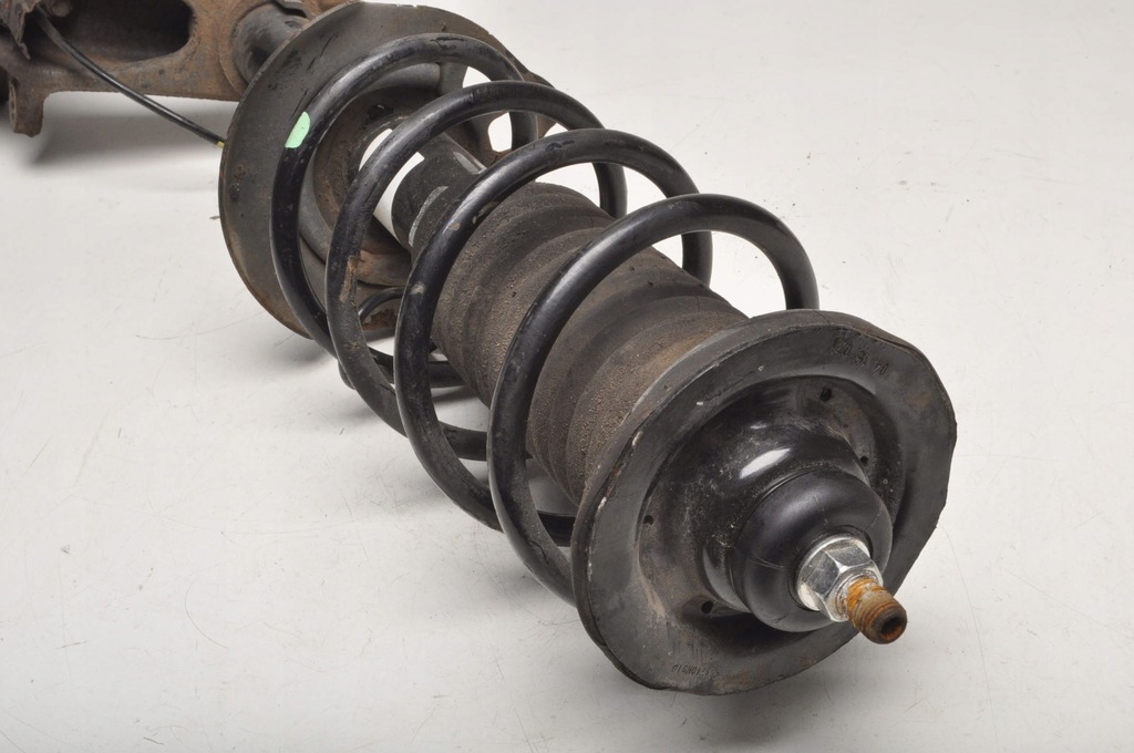 фото №5, Peugeot 108 амортизационная стойка правый перед передний