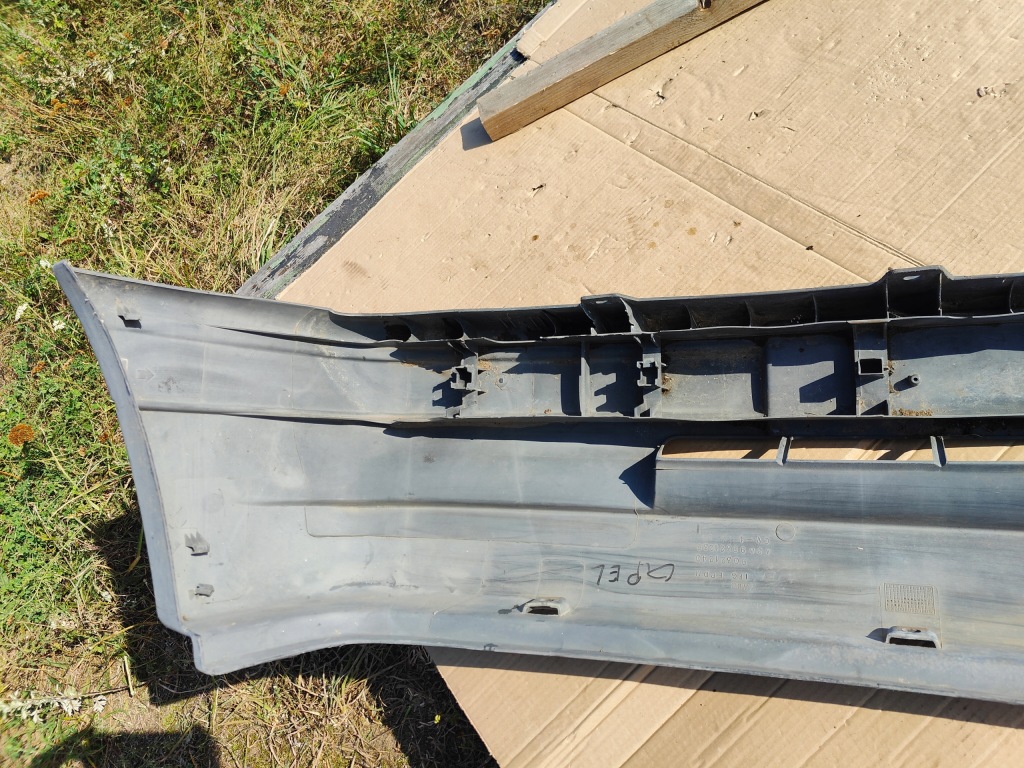 Opel corsa b бампер передний 90321240 Киев